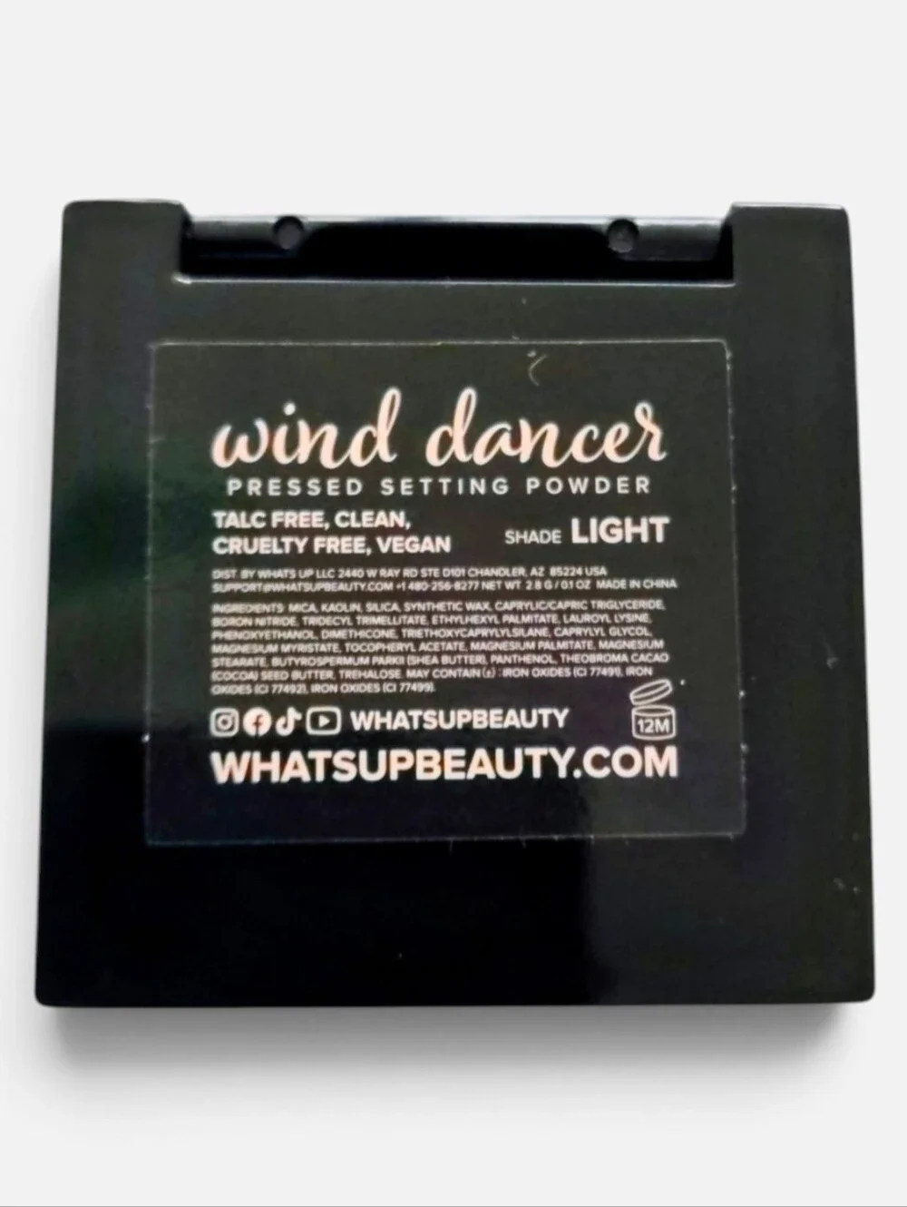 WHATS UP BEAUTY Wind Dancer Pressed Setting Powder in Light